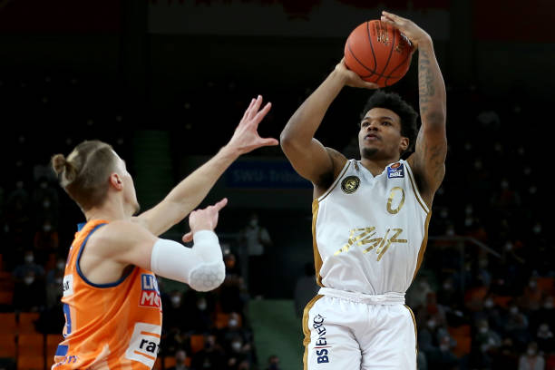 步法和出色 步法和出色