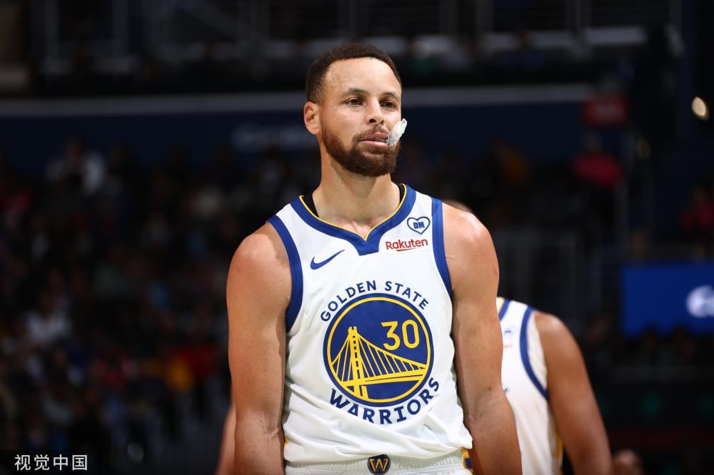 观众拍下并 观众拍下并