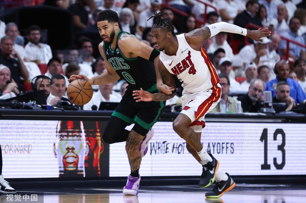 他不断挑战 他不断挑战